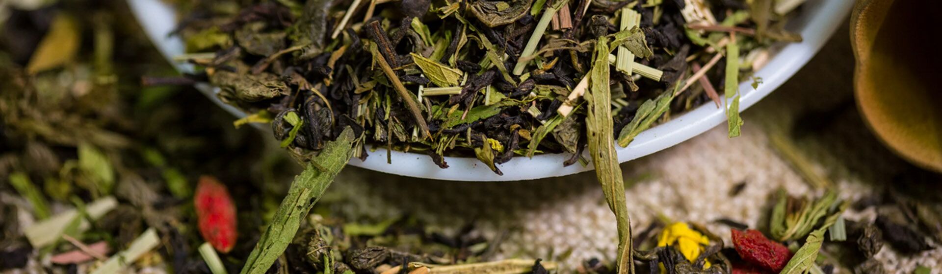 Можно ли смешивать черный и зеленый чай?