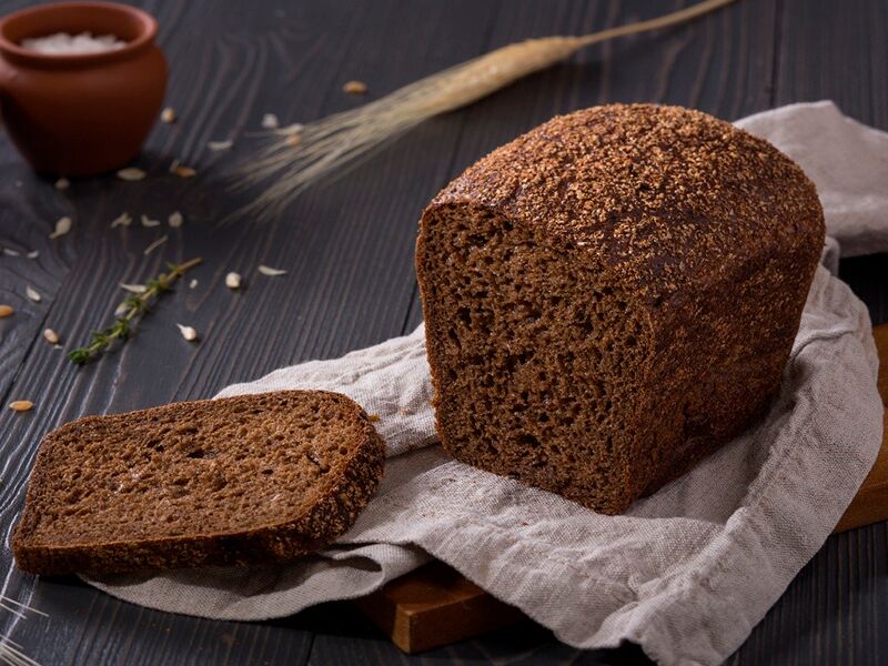 Чем полезен ржаной хлеб и можно ли его приготовить дома?